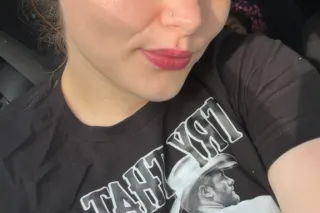 hey loves come check me out ❤ - Image 1